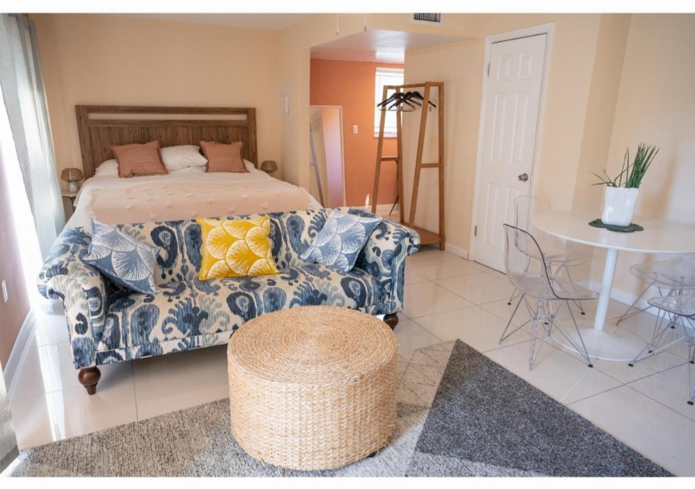 Selina Miami River Main image